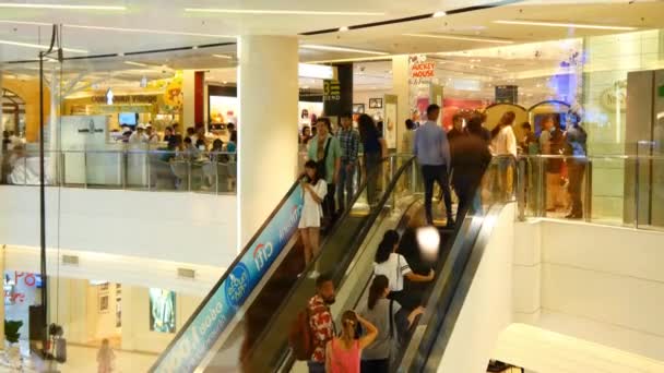 Escalators in mall with people — Stock Video