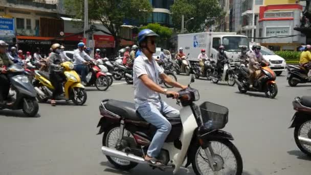 Chaotic traffic on road of  Ho Chi Minh — Stock Video