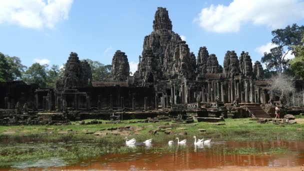 Ναού bayon Angkor wat στην Καμπότζη — Αρχείο Βίντεο