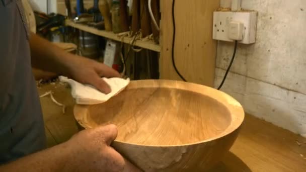 Carpenter working with wood — Stock Video