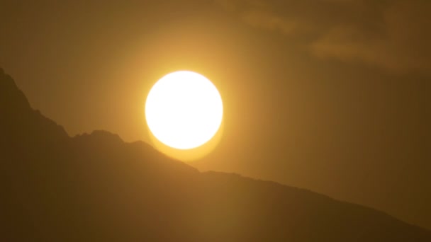 Schöner Zeitraffer bei Sonnenuntergang — Stockvideo