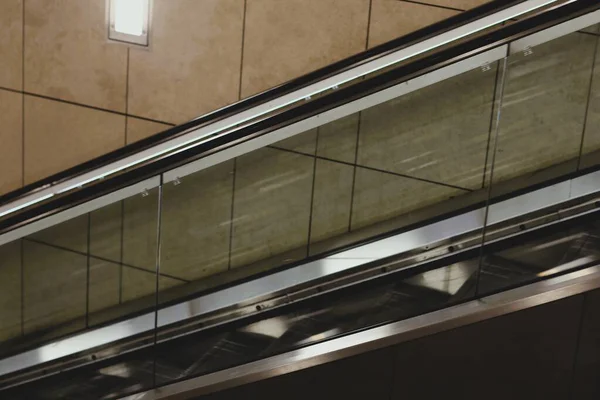 Metro istasyonu yeraltı fotoğrafçılığı..