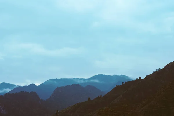 Горы Blue Ridge Parkway Встречают Утро Светом Туманом Туман Формируется — стоковое фото