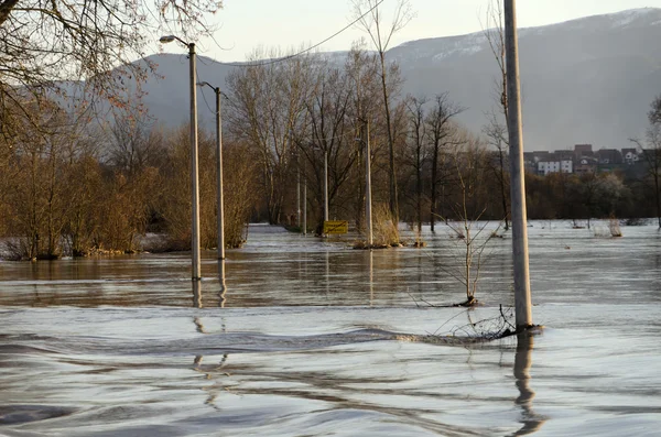 Inundação fluvial, Sérvia Kraljevo Zapadna Morava 2016 — Fotografia de Stock