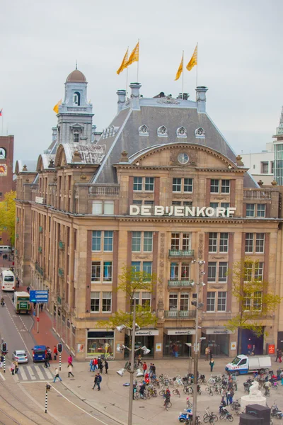 Straten van Amsterdam in het voorjaar, Nederland — Stockfoto