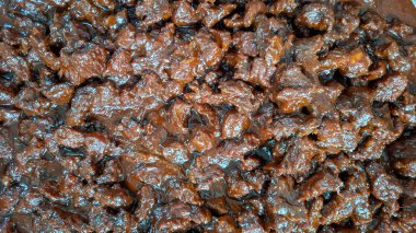 Koyu Kahverengi Biftek Rendang 'ın Makro Dokuları Kalın Bumbu ile Kaplandı