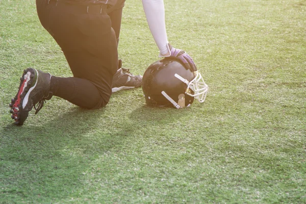 Voetbal speler op het veld — Stockfoto