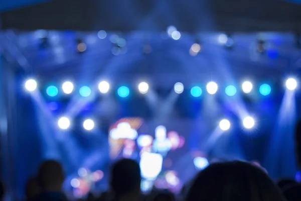 Defocused stage lights and crowd on a concert — Stock Photo, Image