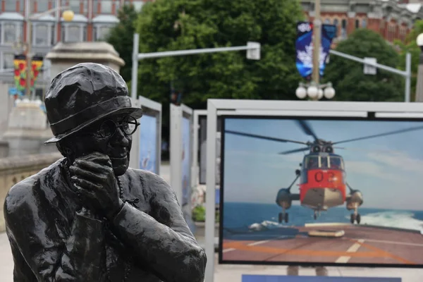 Ottawa 'daki parlamentonun yanındaki heykeller kadınlara saygılarını sunuyor, 11 de June 2024