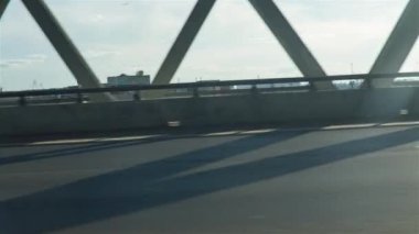 adam asfalt yol motosiklet sürme