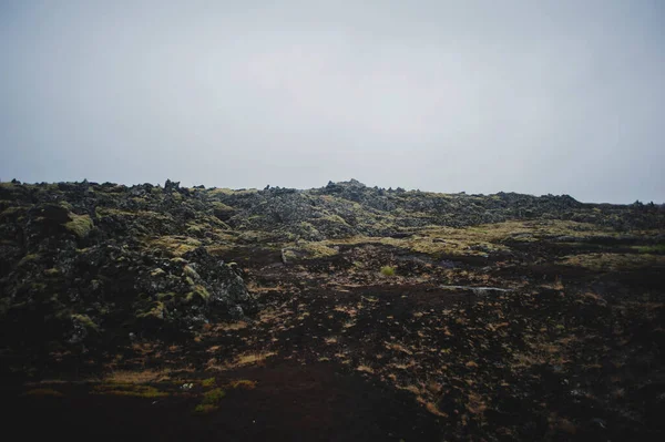 Вигляд Вулканічної Лави Жовтого Моху Блакитній Лагуні Ісландія — стокове фото