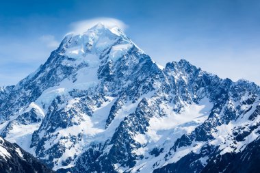 Mount Cook görkemli görünümü