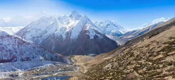 Bentang alam pegunungan Himalaya — Stok Foto