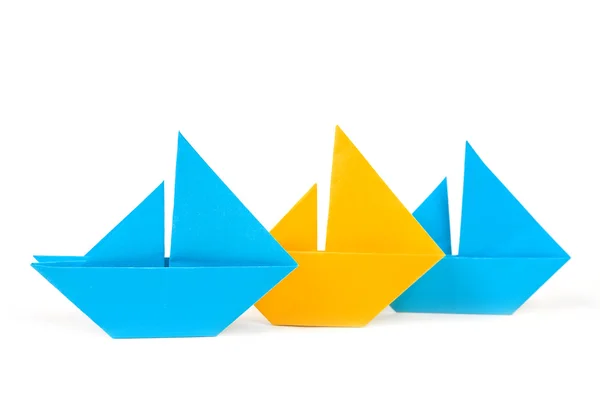 Origami bateaux isolés — Photo