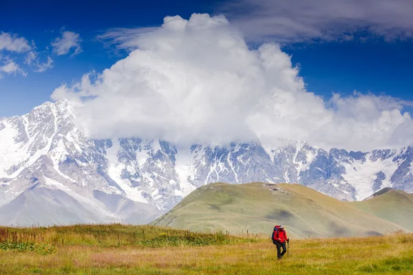 Hiker trekking in the mountains. — Stock Photo, Image