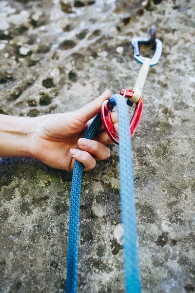 Close Rock Climber Hand Clipping Rope Quick Draw Caribener Cliff — Stock Photo, Image