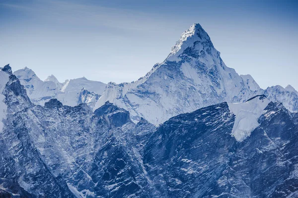 Όμορφη Θέα Του Βουνού Ama Dablam Όμορφο Ουρανό Στο Δρόμο — Φωτογραφία Αρχείου