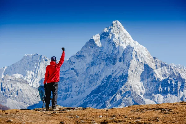 Hiker Cheering Elated Blissful Arms Raised Sky Hiking Everest Base — Stock Photo, Image