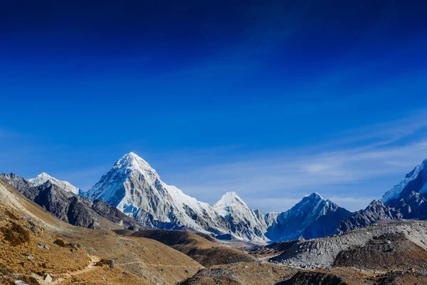 Cima Dei Monti Pumori Sul Famoso Everest Base Camp Trek — Foto Stock