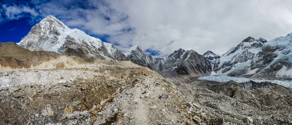 Panoramablick Auf Den Berg Pumori Und Everest Mit Schönem Himmel — Stockfoto