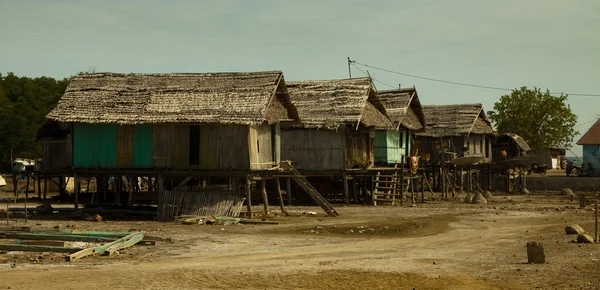 Villaggio di pescatori asiatico — Foto Stock