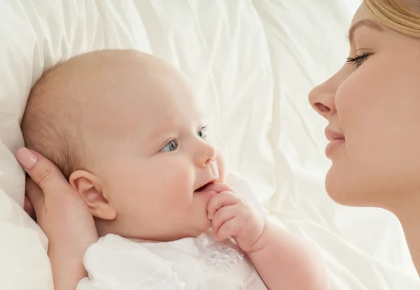 Happy family mother and baby — Stock Photo, Image