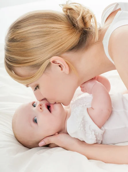 Happy family mother and baby — Stock Photo, Image