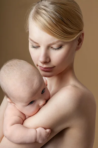 Happy family mother and baby — Stock Photo, Image