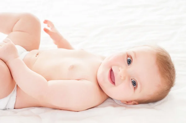 Hermoso bebé feliz —  Fotos de Stock
