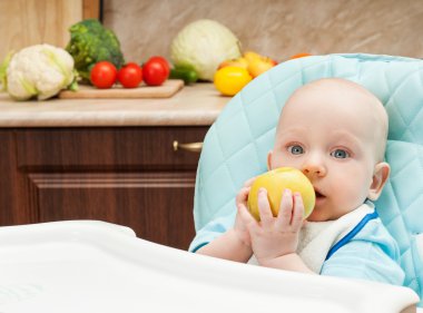 Sevimli küçük bebek