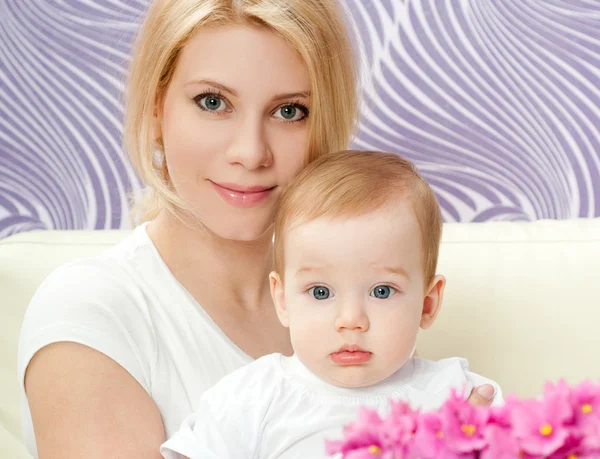 Happy family mother and baby — Stock Photo, Image