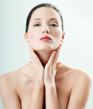 Genç güzel kadın.