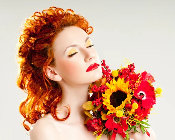 Red-haired pretty woman — Stock Photo, Image