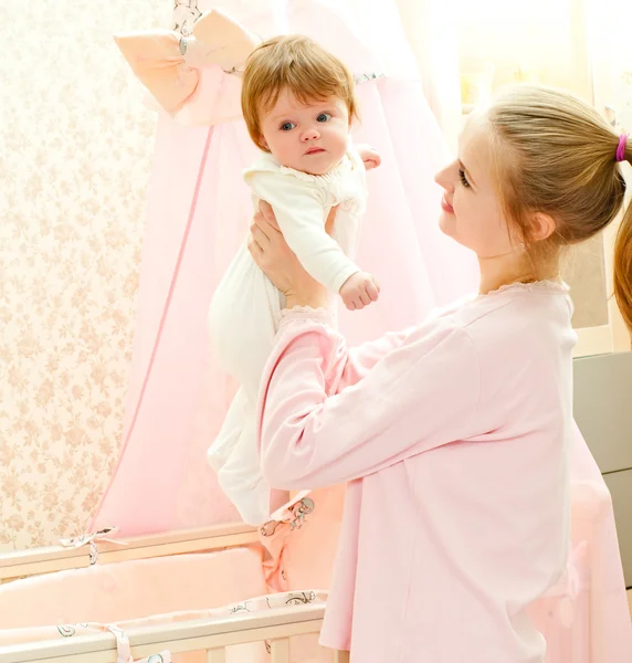 Família feliz mãe e bebê — Fotografia de Stock