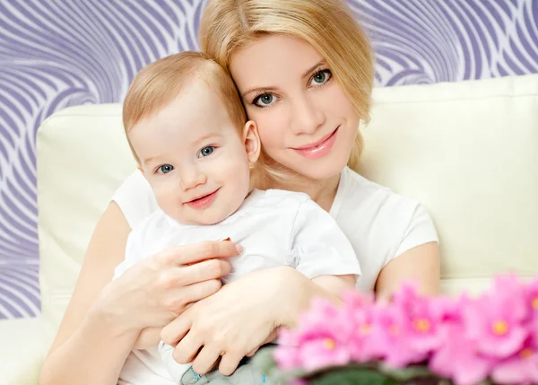 Happy family mother and baby — Stock Photo, Image