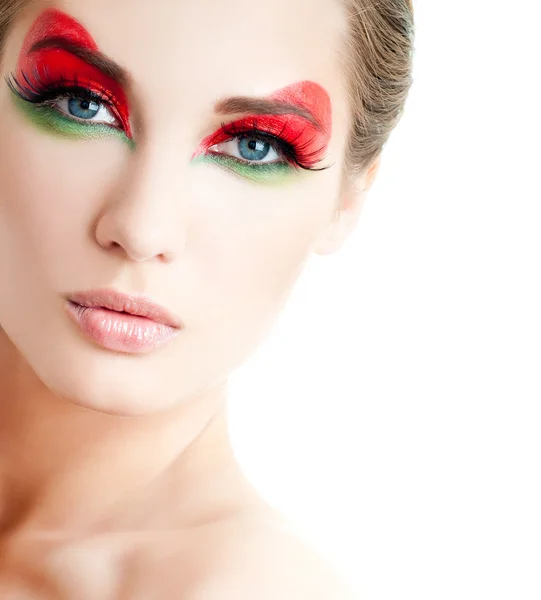 Porträtt av vacker kvinna med professionell makeup — Stockfoto