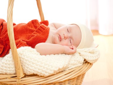 Uyuyan sevimli bebek 