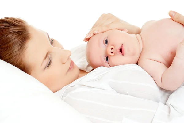 Jovem mãe com bebê — Fotografia de Stock