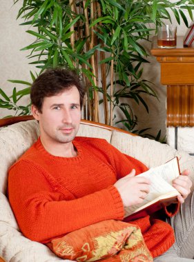 yakışıklı delikanlı 