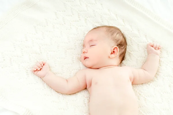 Schattige slapende baby — Stockfoto