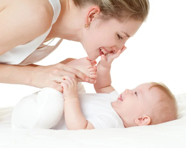 Jovem mãe com bebê — Fotografia de Stock