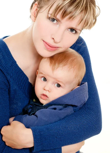 Madre feliz con el bebé — Foto de Stock