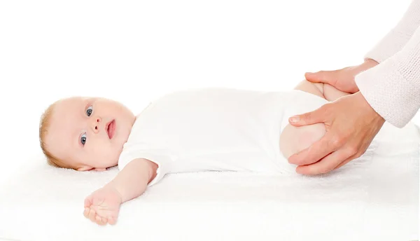 Baby njuter av massage — Stockfoto