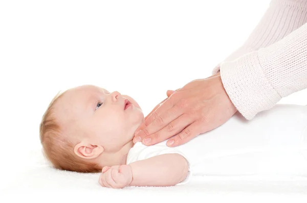 Baby njuter av massage — Stockfoto