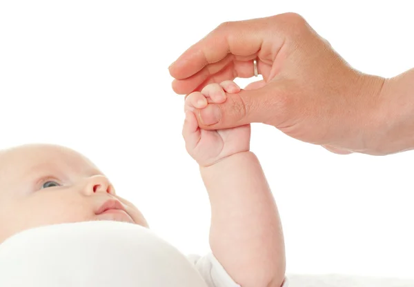 Baby gazdaságban apa keze — Stock Fotó