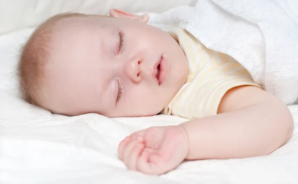 Chłopiec dziecko śpi — Zdjęcie stockowe