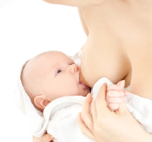 Madre amamantando a su bebé — Foto de Stock