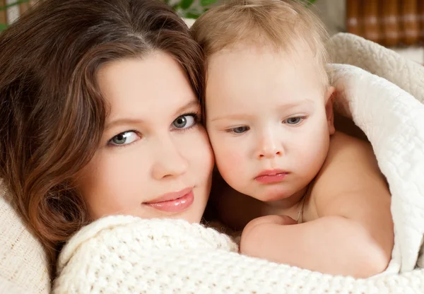 Momia y su hijo — Foto de Stock