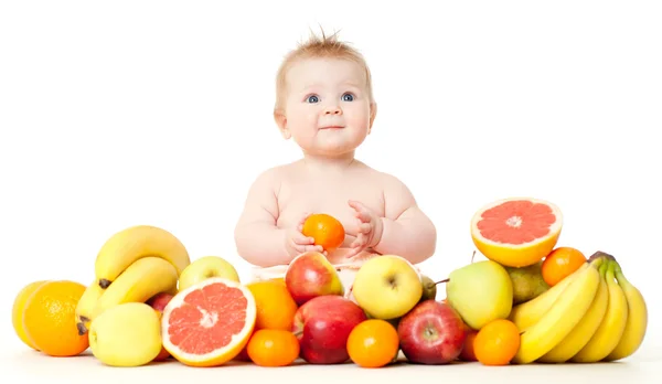 Bebê bonito com frutas — Fotografia de Stock