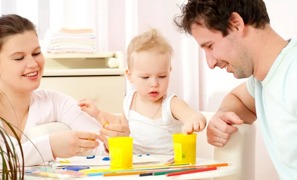 Joyeux jeune famille Images De Stock Libres De Droits